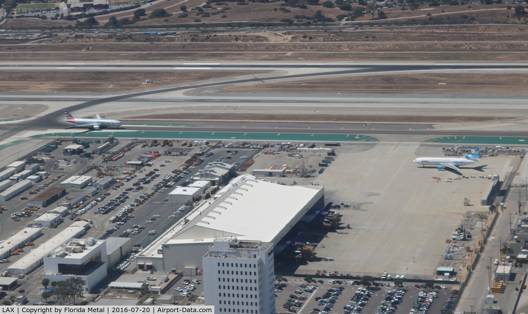 Los Angeles International Airport (LAX) - LAX hangar area