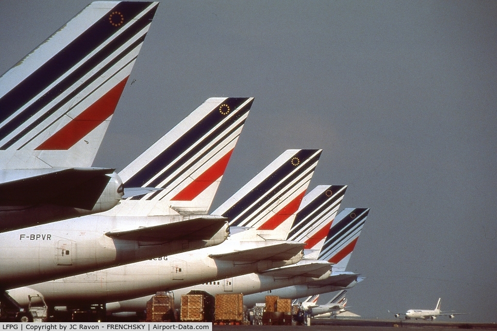 Paris Charles de Gaulle Airport (Roissy Airport), Paris France (LFPG) - Air France hub in 2000'