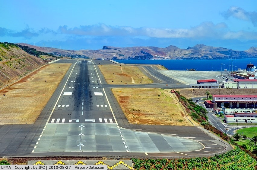 Madeira Airport (Funchal Airport), Funchal, Madeira Island Portugal (LPMA) - Seconds To Touchdown, From The Captain's POV 