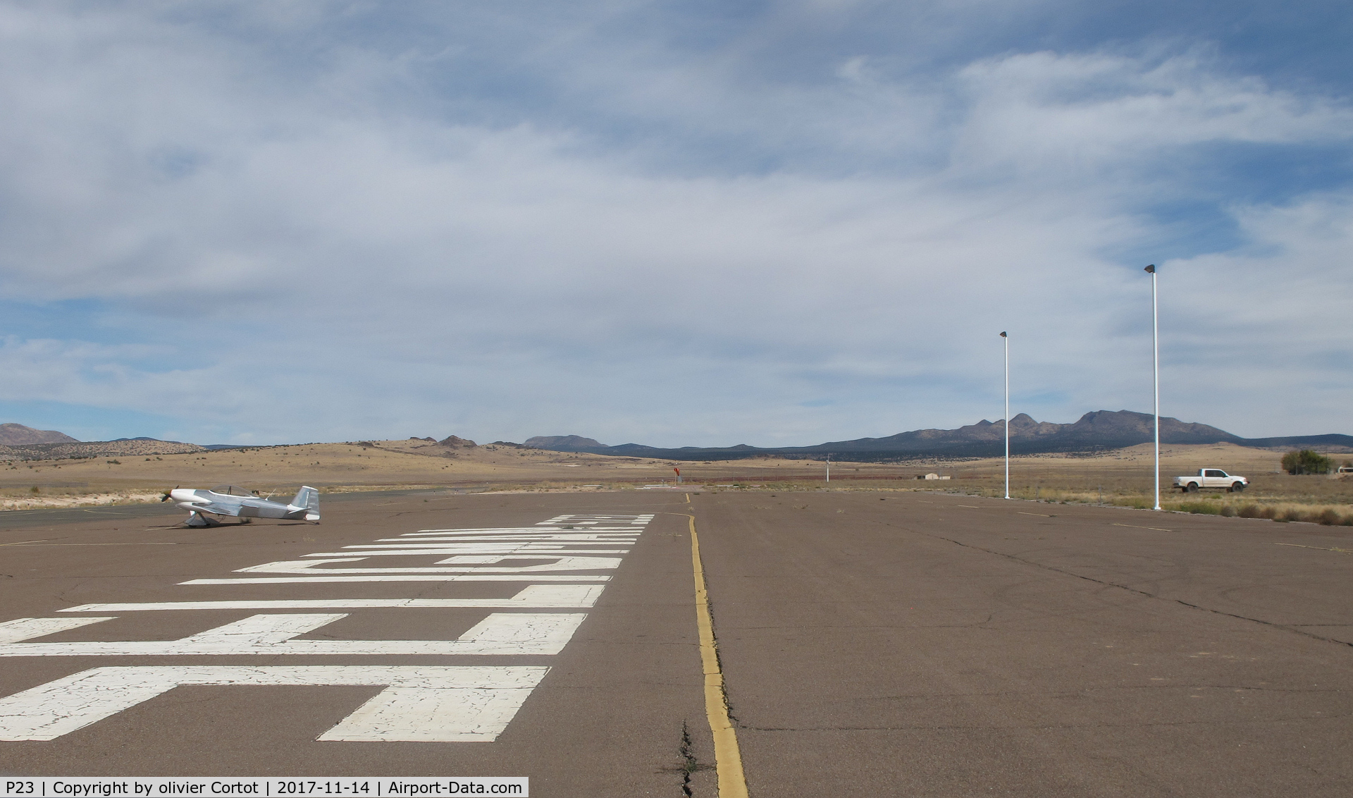 Seligman Airport (P23) - the tarmac