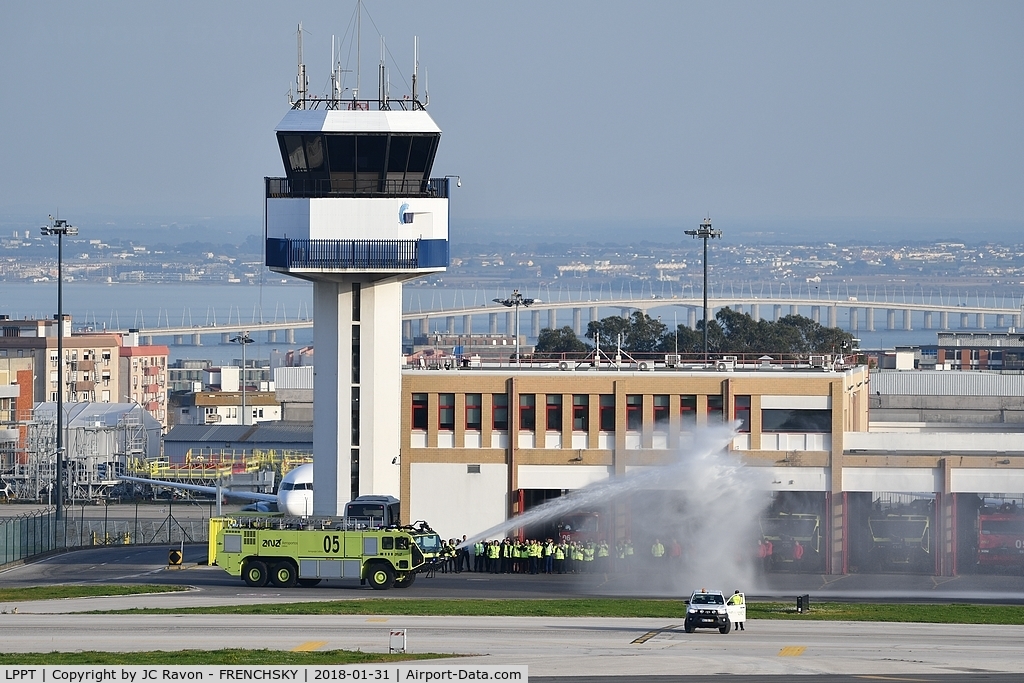 Portela Airport (Lisbon Airport), Portela, Loures (serves Lisbon) Portugal (LPPT) - fire station training
