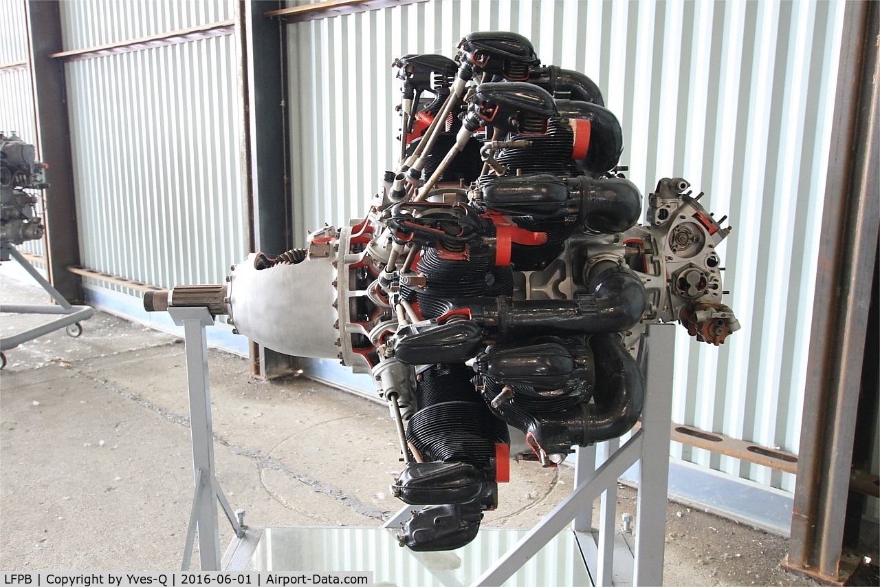 Paris Airport,  France (LFPB) - Gnome et Rhône 14 A aircraft engine, 1936, Paris-Le Bourget Air & Space Museum (LFPB-LBG)