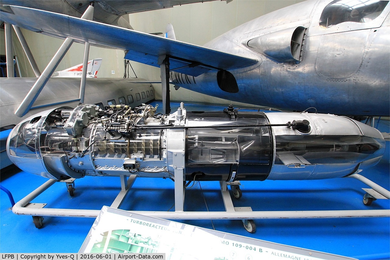 Paris Airport,  France (LFPB) - Junkers turbojet Jumo 109-004 B model, 1943, Paris-Le Bourget Air & Space Museum (LFPB-LBG)