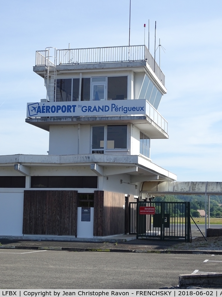 Périgueux Airport, Bassillac Airport France (LFBX) - aéroport du grand Périgueux