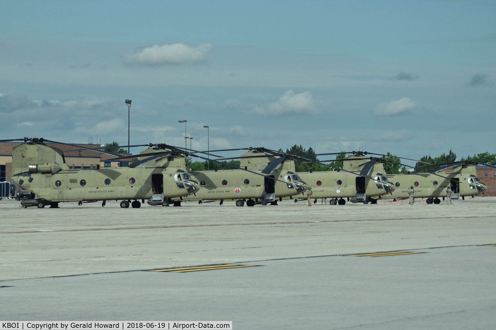Boise Air Terminal/gowen Fld Airport (BOI) - CH-47Fs from the Washington Army national Guard training from the Idaho ANG ramp.