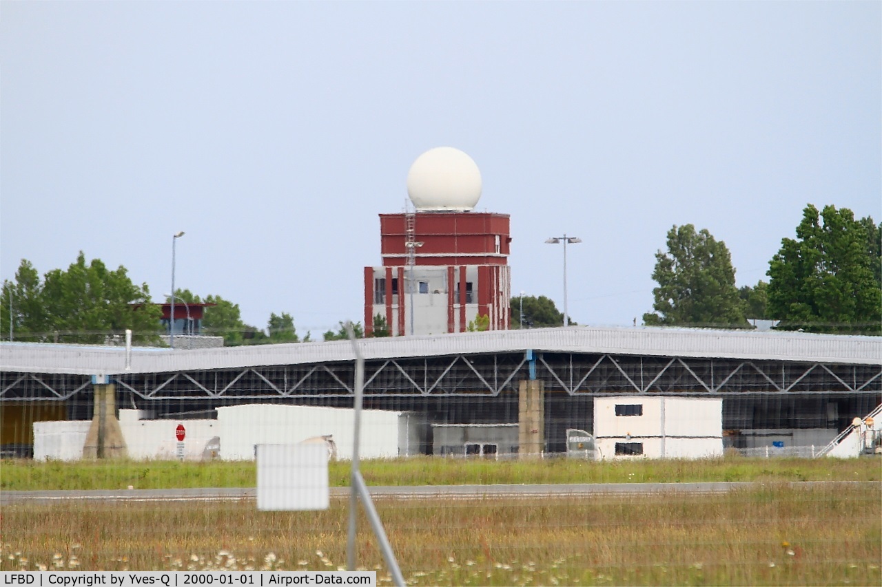 Bordeaux Airport, Merignac Airport France (LFBD) - Weather radar center, Bordeaux-Mérignac airport (LFBD-BOD)
