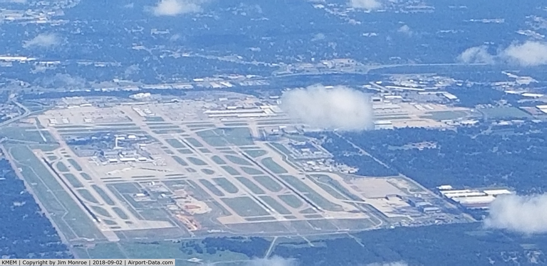 Memphis International Airport (MEM) - Taken from 9,500 feet on the way from DAL to Jackson County, NC (24A)