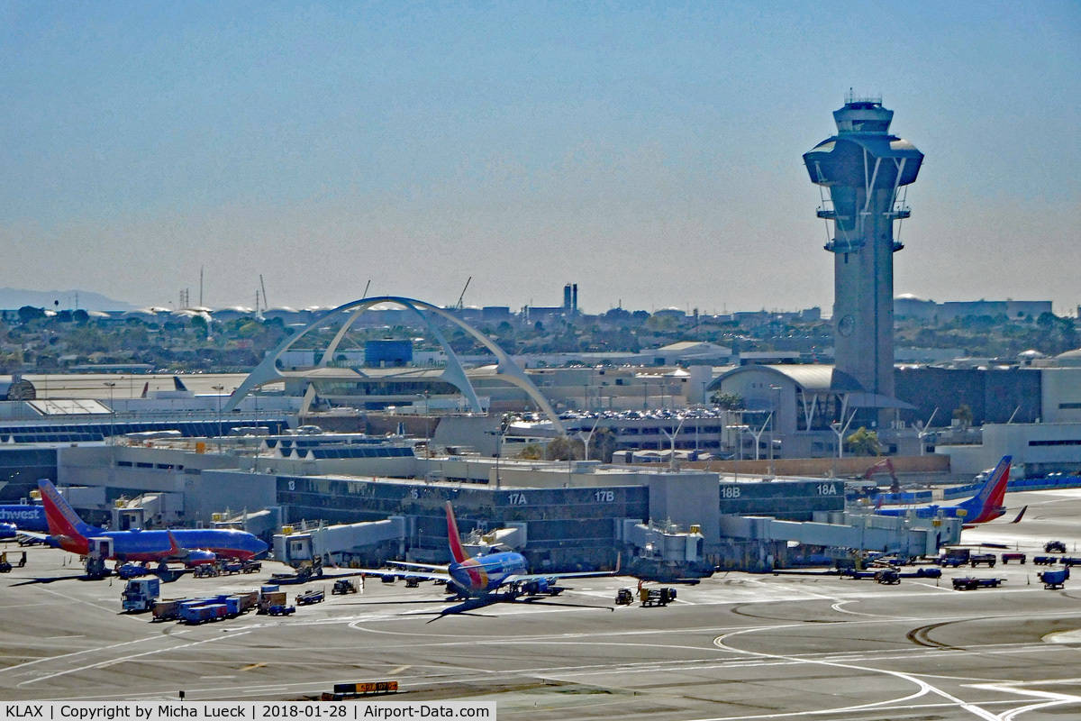 Los Angeles International Airport (LAX) - Taken from ZK-OKN (AKL-LAX)