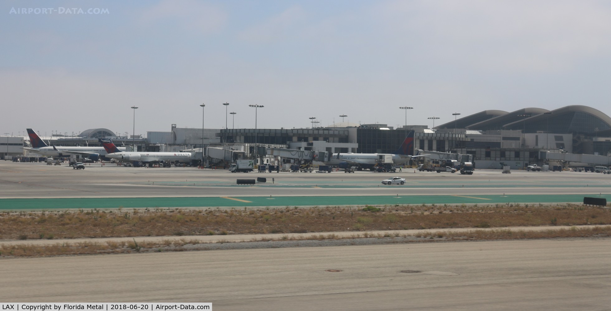 Los Angeles International Airport (LAX) - Departing LAX