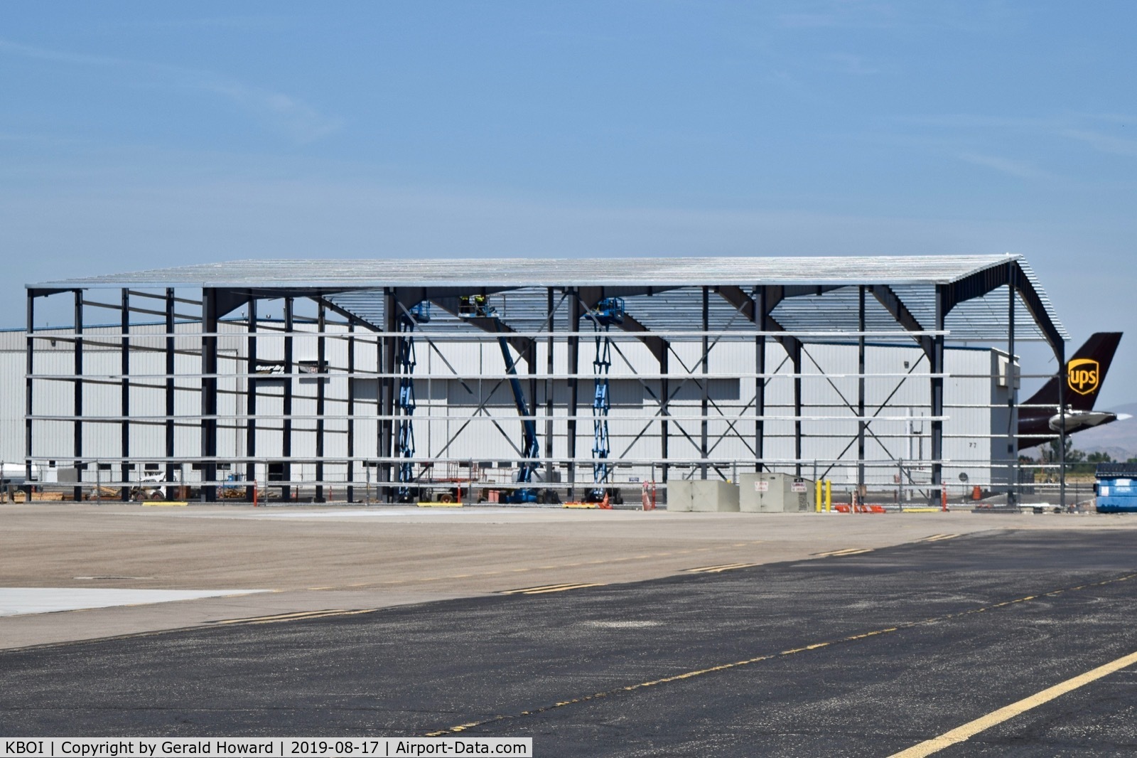 Boise Air Terminal/gowen Fld Airport (BOI) - New hangar now has a roof.