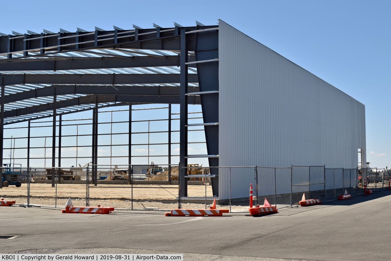Boise Air Terminal/gowen Fld Airport (BOI) - Another side has been added,