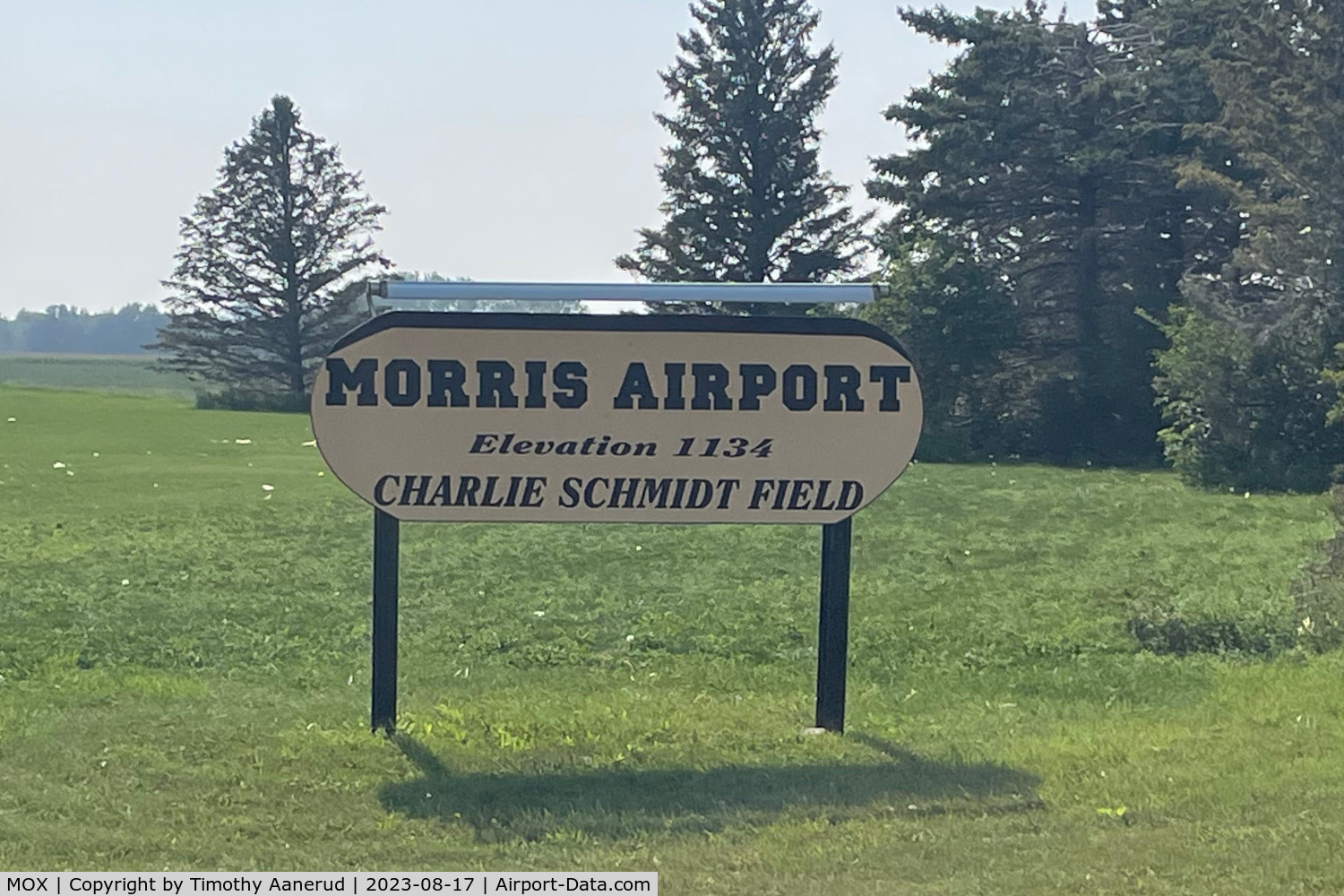 Morris Municipal - Charlie Schmidt Fld Airport (MOX) - Morris Muni - Charlie Schmidt Fld airport, Morris MN USA