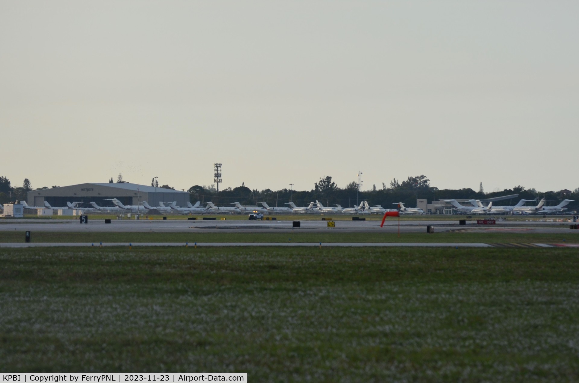Palm Beach International Airport (PBI) - View towards the Netjets area in PBI with over 35+ planes visible