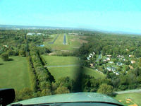 Wings Field Airport (LOM) - Turning Final To Wings Field, Blue Bell Pennsylvania - by Shane Watts