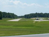 North Raleigh Airport (00NC) - Clean facility and the owners/staff was awsome.  Thanks for all - by J.B. Barbour