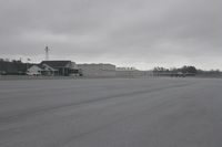 Franklin Muni-john Beverly Rose Airport (FKN) - Clean facility with friendly staff on hand - by J.B. Barbour