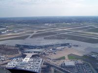William P Hobby Airport (HOU) - On approach to the South Ramp at KHOU. - by Tom Norvelle
