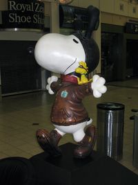 Minneapolis-st Paul Intl/wold-chamberlain Airport (MSP) - Snoopy in the Lindberg main terminal. - by Timothy Aanerud
