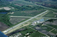 Albert Lea Municipal Airport (AEL) - Flying south to north. Taken from N7680U. - by GatewayN727