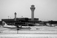 Chicago O'hare International Airport (ORD) - un jour d'hiver, arrivée de CDG, par le hublot d'un 767 d'United. - by Jean Goubet/FRENCHSKY