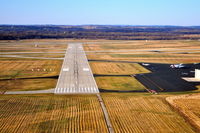 Dane County Rgnl-truax Field Airport (MSN) - Short final ~ RWY 32 - by Gary Dikkers