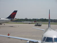 Minneapolis-st Paul Intl/wold-chamberlain Airport (MSP) - Delta at MSP - by Ronald Barker