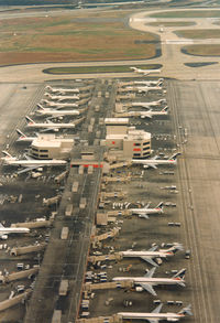 Hartsfield - Jackson Atlanta International Airport (ATL) - On board Delta B767  to West Palm Beach - by Henk Geerlings