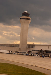 Detroit Metropolitan Wayne County Airport (DTW) - Tower at DTW - by Mauricio Morro