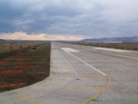 Târgu Mure? International Airport - Targu-Mures-Marosvásárhely - by Ferenc Kolos