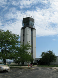 Waukegan Regional Airport (UGN) - the control tower - by olivier Cortot