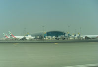 Dubai International Airport - edge - by Thomas Ranner