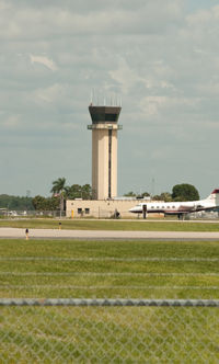 Southwest Florida International Airport (RSW) - Control Tower at RSW - by Mauricio Morro