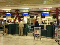 Hasanuddin Airport - Sultan Hasanuddin International Airport, Makassar, South Sulawesi - Indonesia. Interior of the Terminal building - by NN