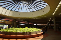 Kahului Airport (OGG) - Inside the passenger terminal - by Tomas Milosch