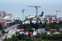 Reykjavík Airport - Inbound traffic for rwy 19..... - by Holger Zengler