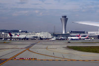 San Francisco International Airport (SFO) - San Francisco - by Micha Lueck