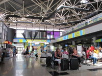 Metz Nancy Lorraine Airport - inside the terminal - by olivier Cortot