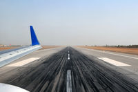 Ras Al Khaimah International Airport - Runway - by Artur Badoń