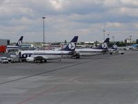 Warsaw Frederic Chopin Airport (formerly Okecie International Airport) - hub LOT - by Jean Christophe Ravon - FRENCHSKY