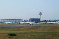 Frankfurt International Airport - At Frankfurt - by Micha Lueck