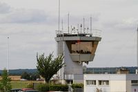 Saint-Cyr-l'École Airport, Saint-Cyr-l'École France (LFPZ) photo