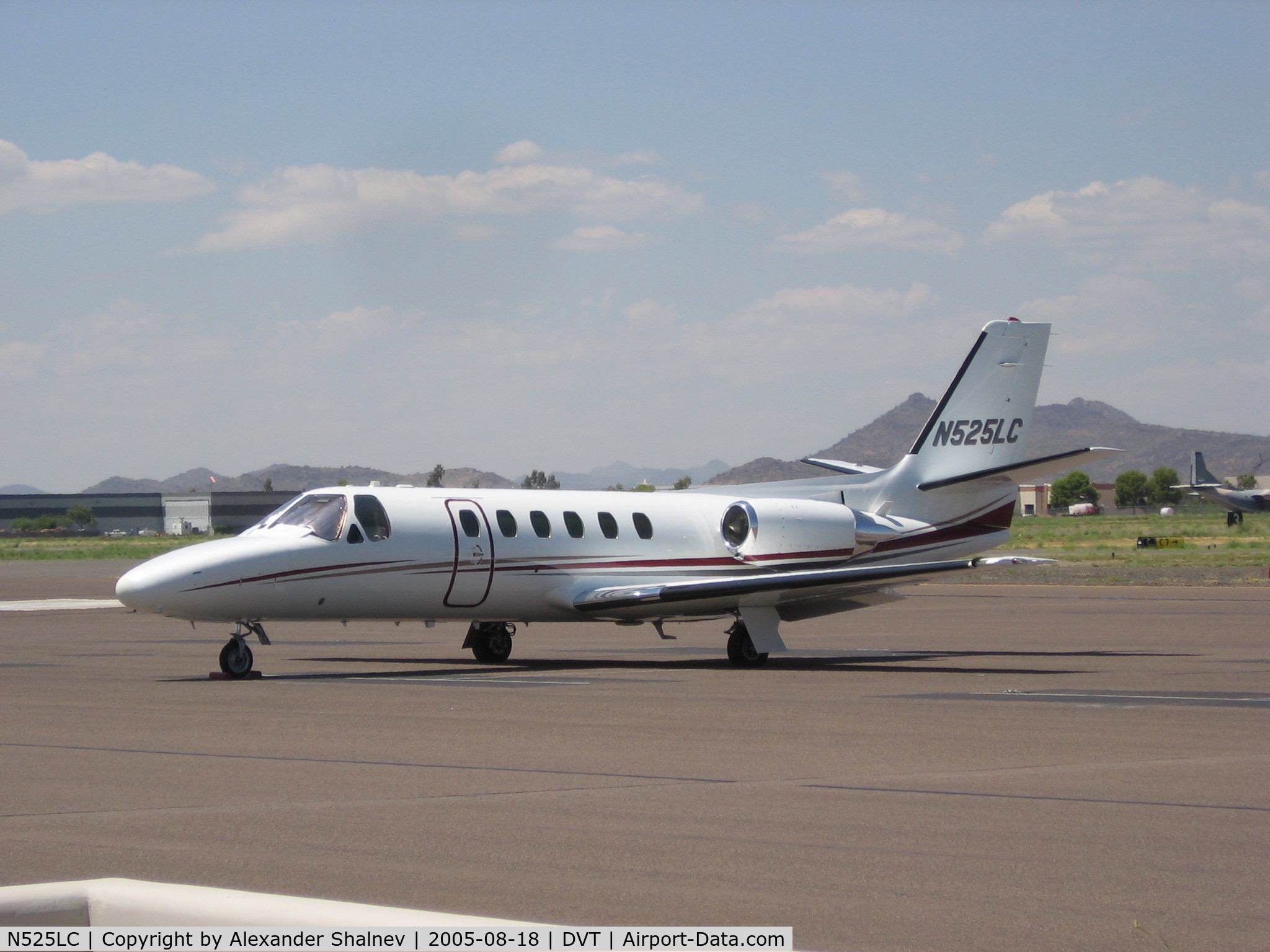 N525LC, 1981 Cessna 550 C/N 550-0349, parked on airfield