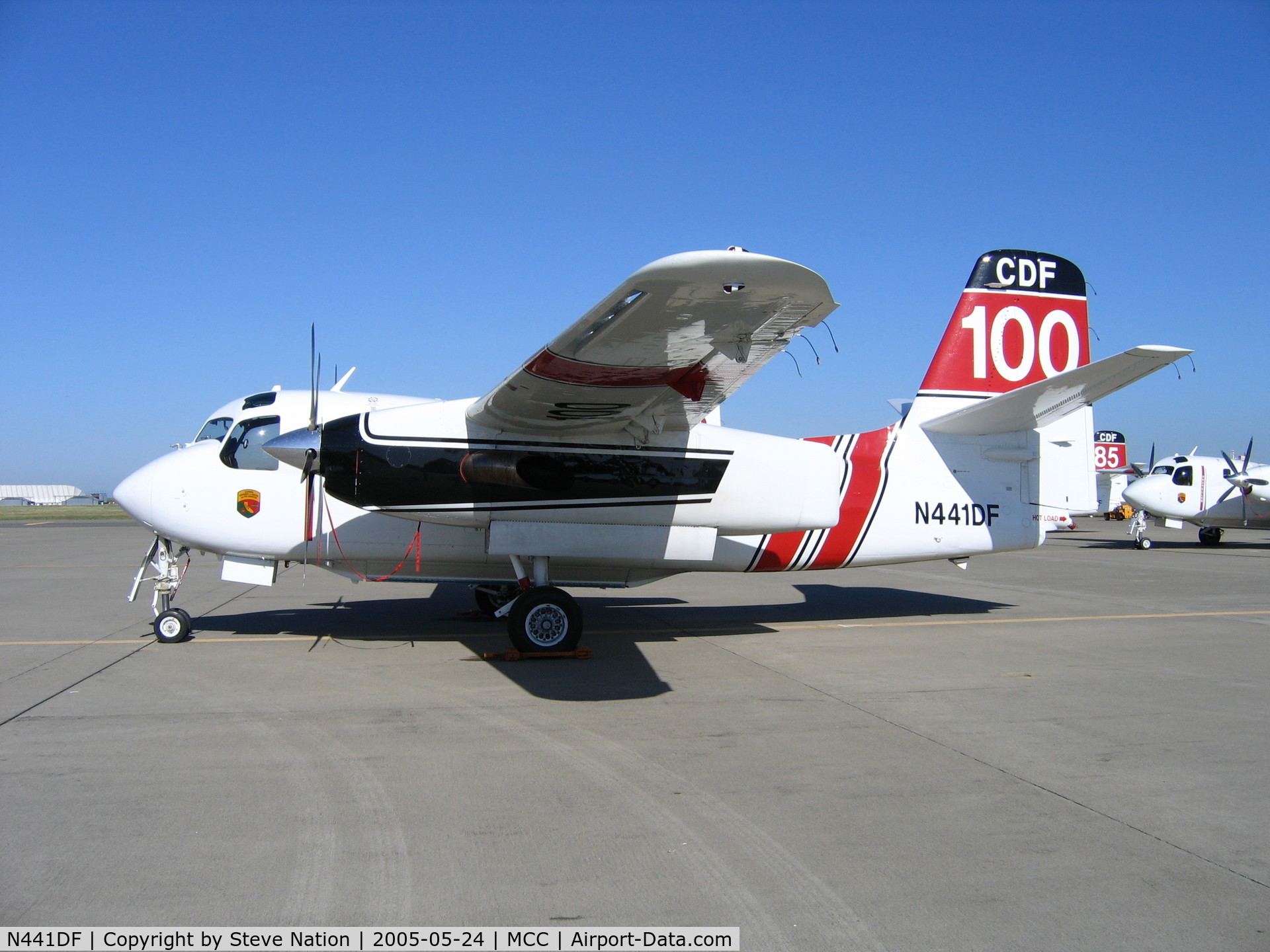 N441DF, 2003 Marsh Aviation S-2F3AT C/N 152808, CDF S-2T #100 on CDF ramp at McClellan AFB, CA (black fin/red tail)