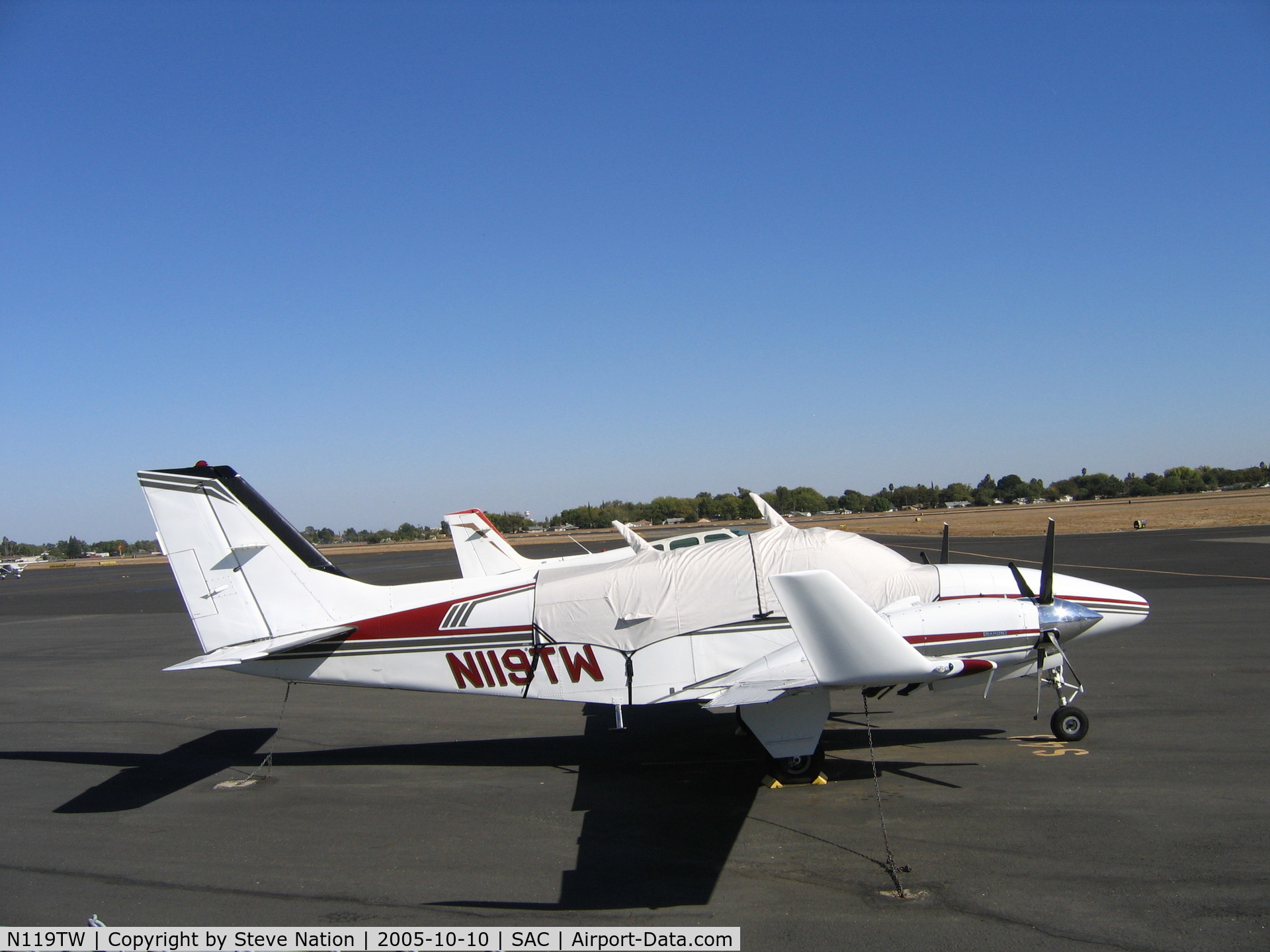 N119TW, 1974 Beech 58 Baron C/N TH-533, Carter Flygare 1974 Beech 58 at Sacramento Executive Airport, CA