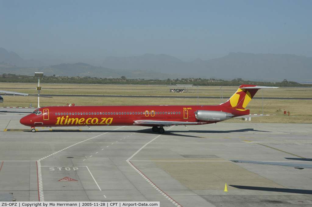 ZS-OPZ, 1988 McDonnell Douglas MD-83 (DC-9-83) C/N 49617, MD-80 1time.aero