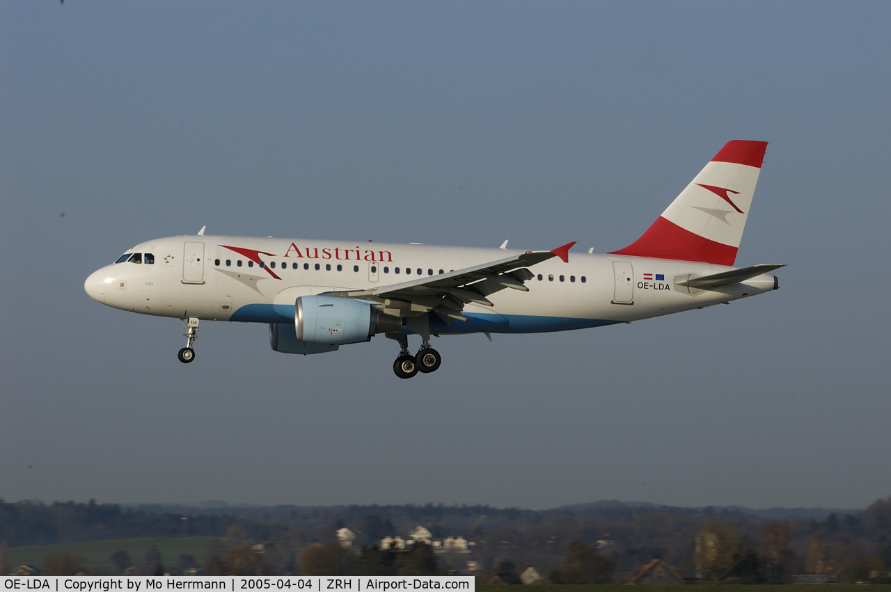 OE-LDA, 2004 Airbus A319-112 C/N 2131, A319 of Austrian Airlines in Zurich
