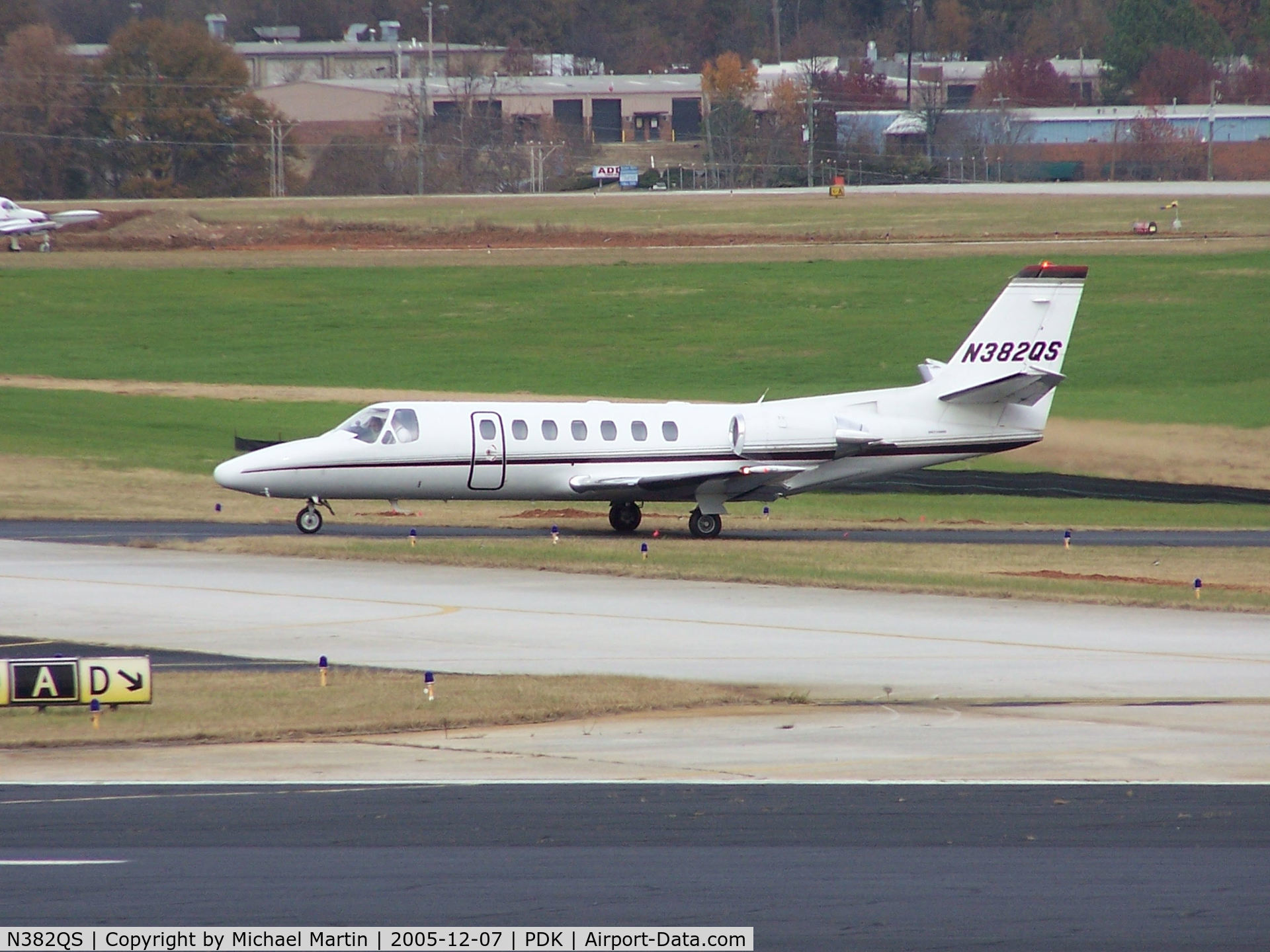 N382QS, 2008 Cessna 680 Citation Sovereign C/N 680-0245, Taxing to Epps Air Service