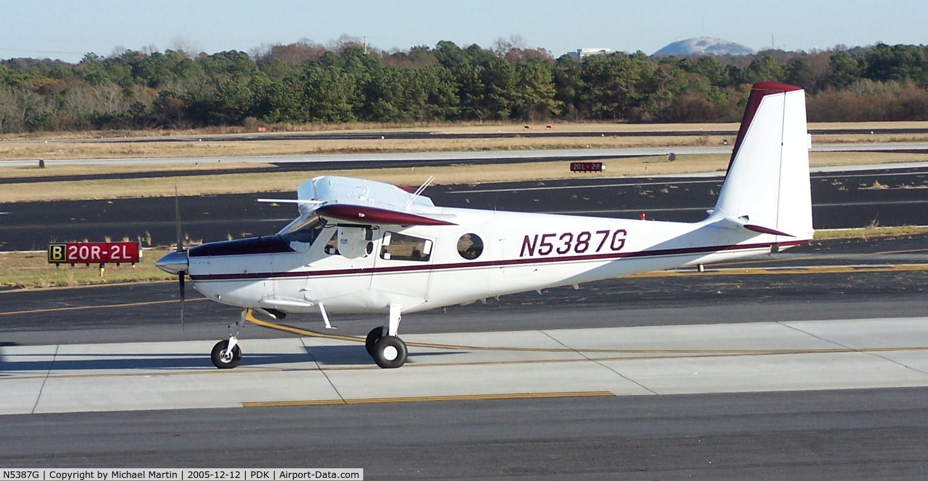 N5387G, 1967 Helio HT-295/U10D Super Courier C/N 1257 (66-14355), Check the camera under the left wing!