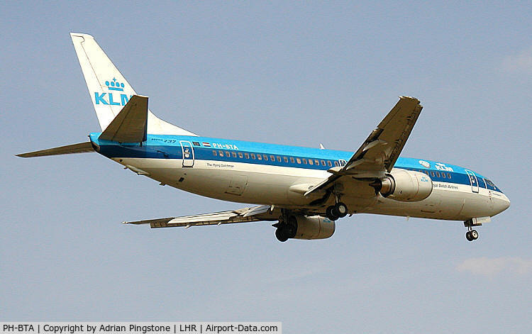 PH-BTA, 1991 Boeing 737-406 C/N 25412, KLM Boeing 737-400 on the approach to London (Heathrow) Airport, in August 2002
