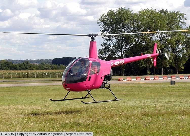 G-WADS, 1989 Robinson R22 Beta C/N 1224, Robinson R22 Beta helicopter at Kemble Heli-Day 2003 (Gloucestershire, England, August 2003)